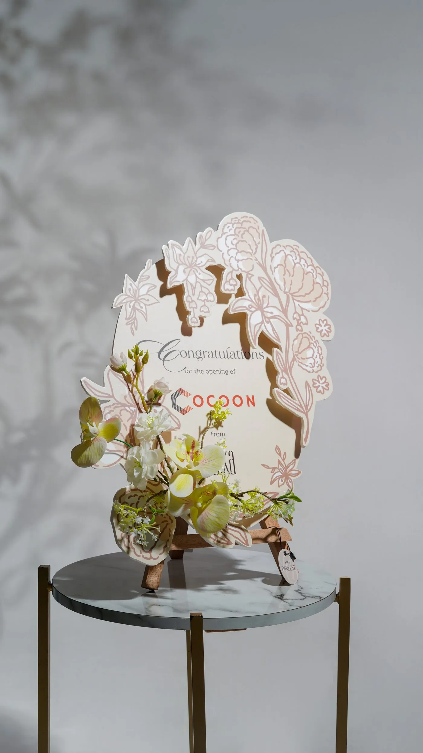 Papan bunga Classic Bloom Lily &mdash; Dear Darlene